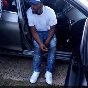 Meet your Posher, Cesar